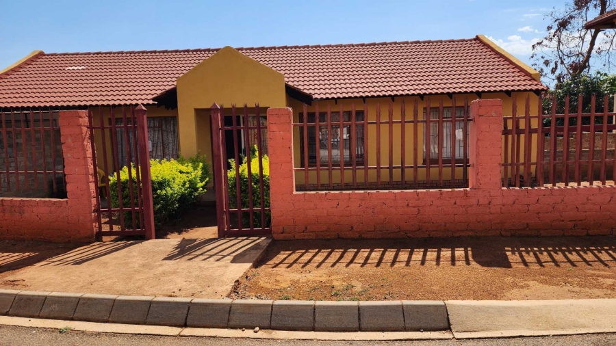 3 Bedroom Property for Sale in Rustenburg North West